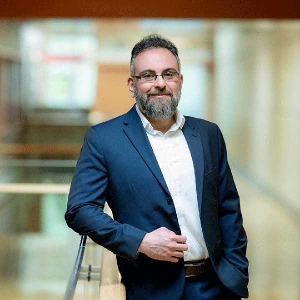 Yaser Roshan Picture